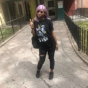 Meet your Posher, Kayla